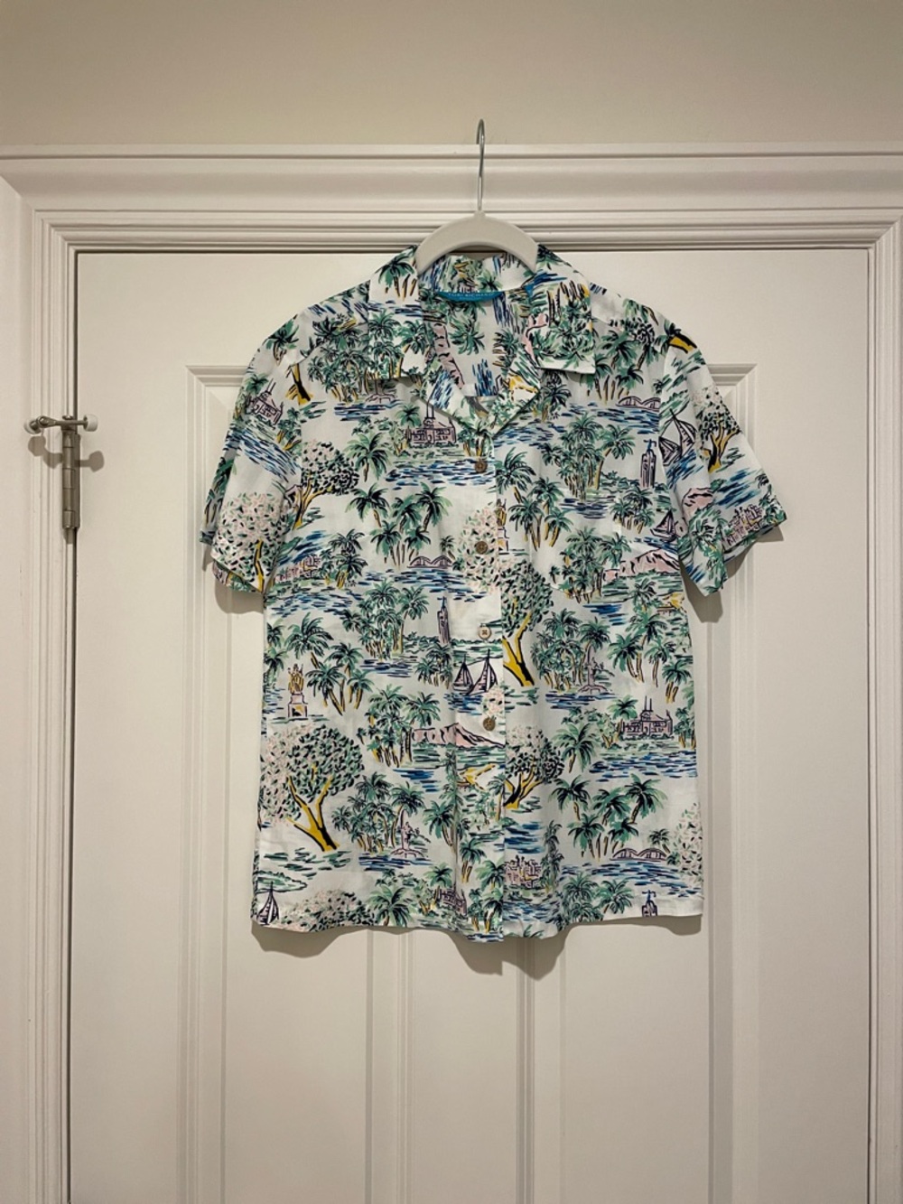 Women’s Tori Richard Diamond Head Print Button-Down Shirt - White/Green/Blue